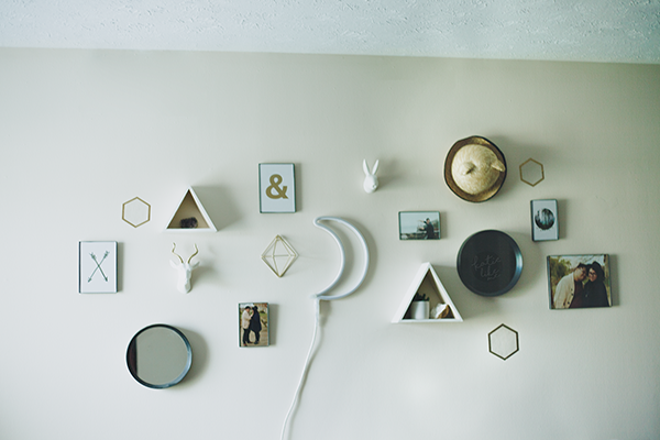 Cozy Corner gallery wall moon light katielikeme.com